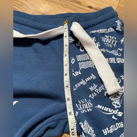 Disney blue and white jogger sweats with all of disneys ride names on it size xs - Picture 4 of 6